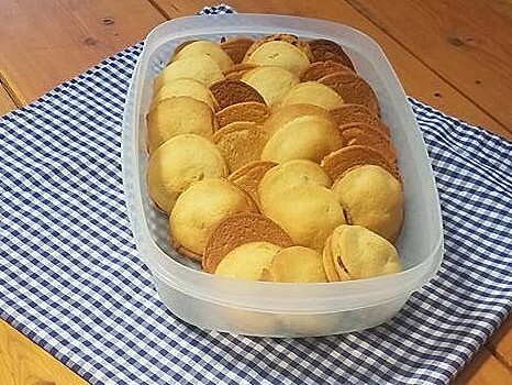 3" Raisin (Fig & Apple) Filled Cookie - Image 8